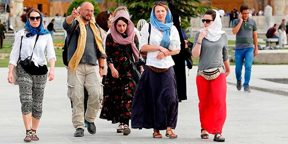 Dresscode in Iran by IranianTours.com